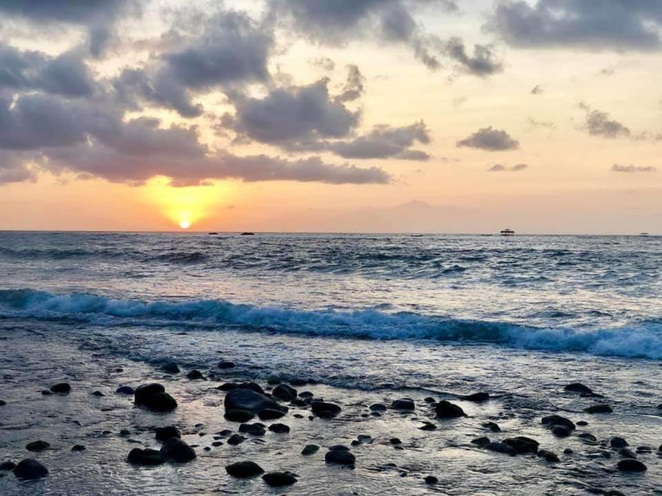 Jasri Dalem Surf Retreat Villa Eksteriør bilde